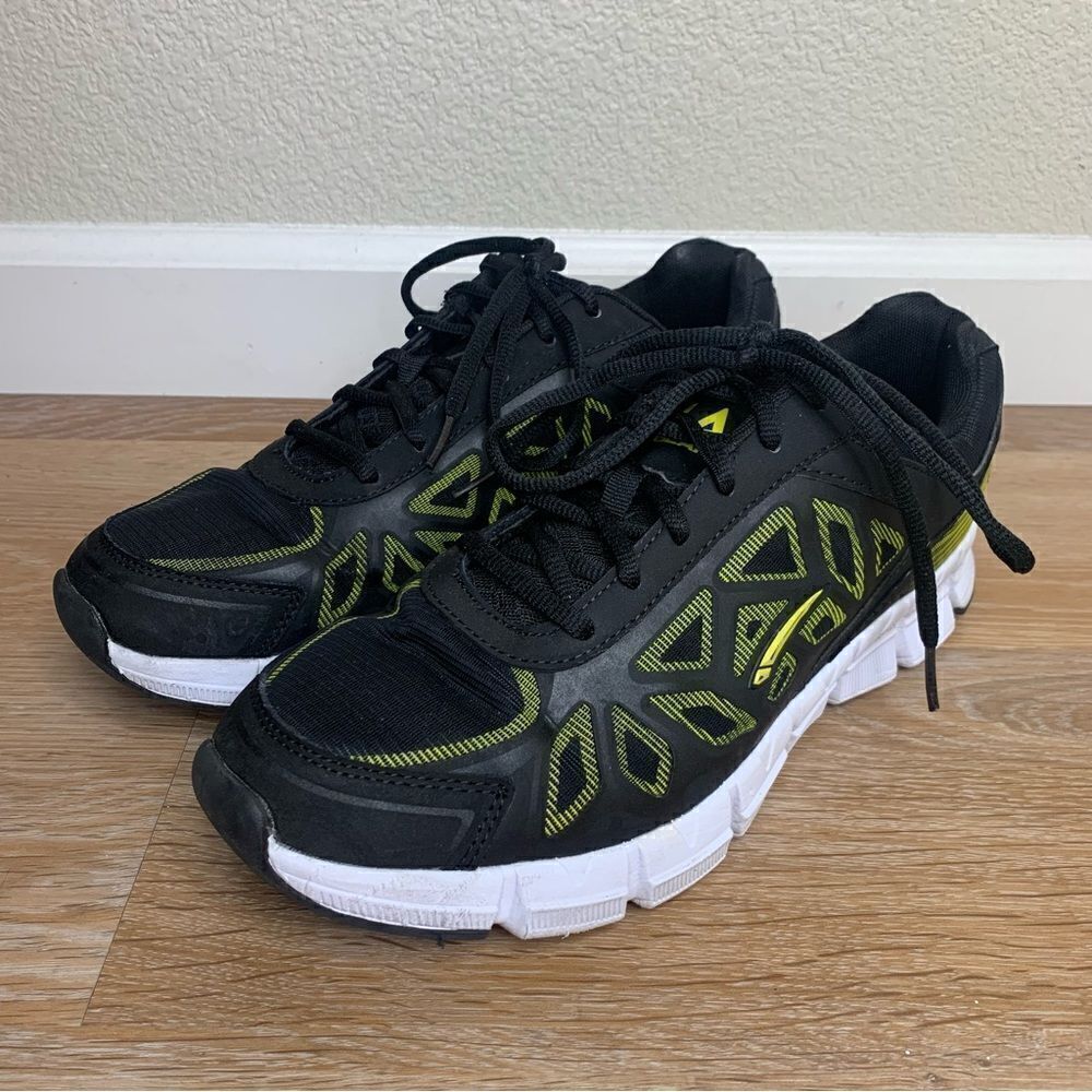 L.A. Gear Men’s Ultra Foam Athletic Running Shoes